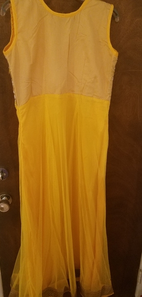 Chanderi Silk Saree in Yellow dress - Picture 3 of 8